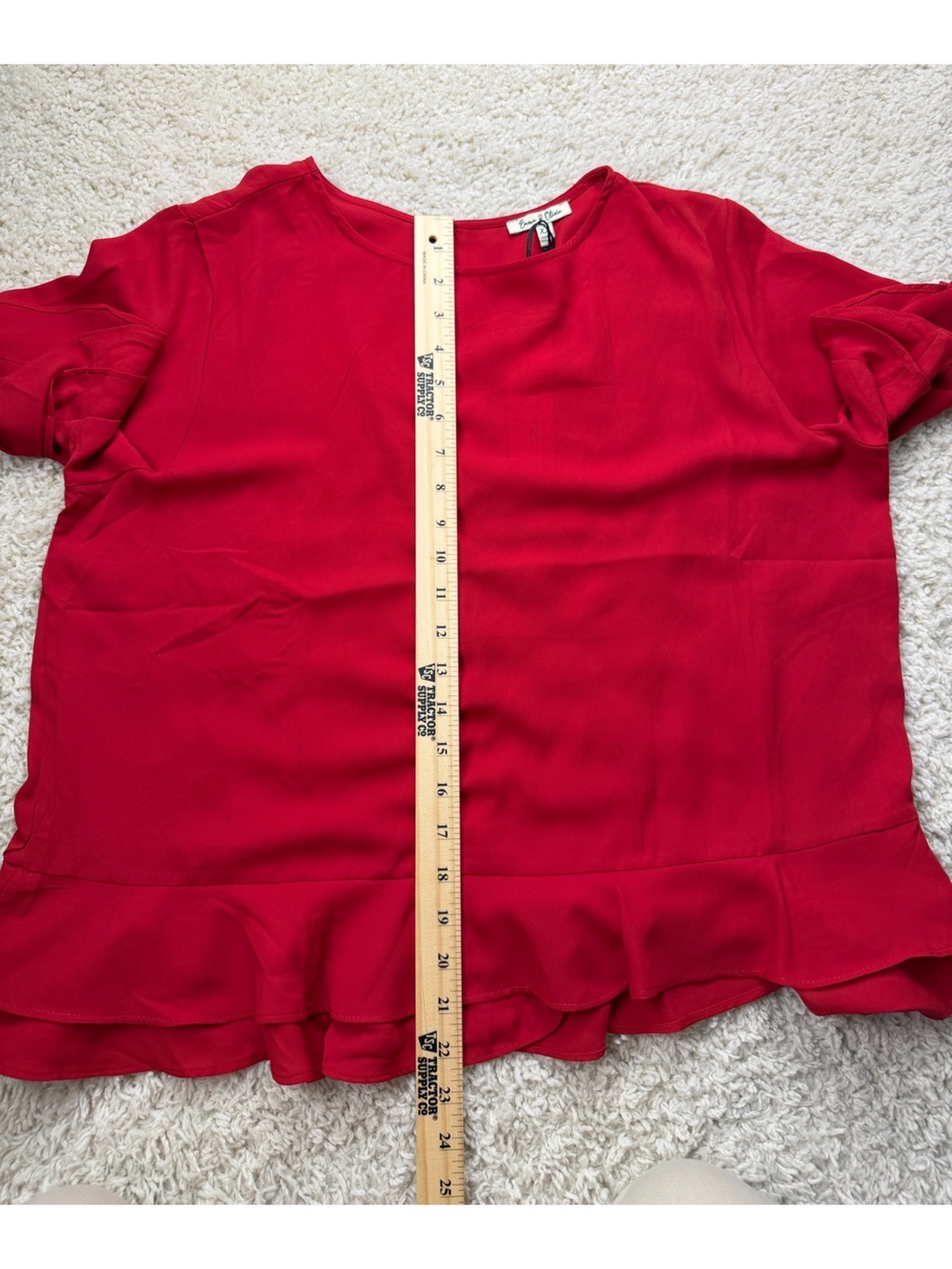 Women's XL Red Ruffle Hem Top NWT - Picture 6 of 6